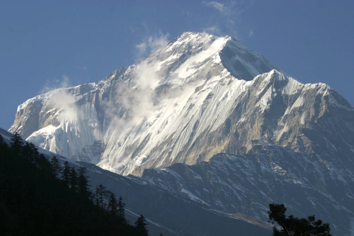 snöklätt berg på skräddarsydd resa i Nepal