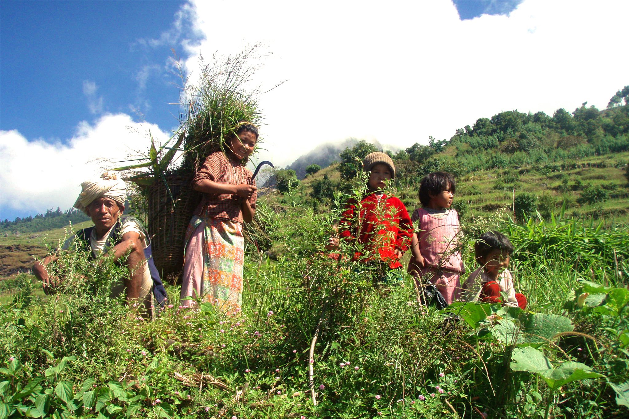 möte med lokalbefolkning på en av våra vandringsresor i Nepal 